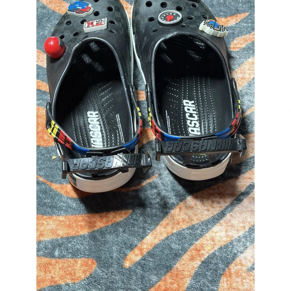 NASCAR Theamed Crocs Size M11 Rear Spoilers And Charms